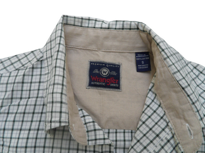 Vintage Wrangler Men's Long Sleeve Shirt 100% Cotton Cream shirt with Green Checks Small
